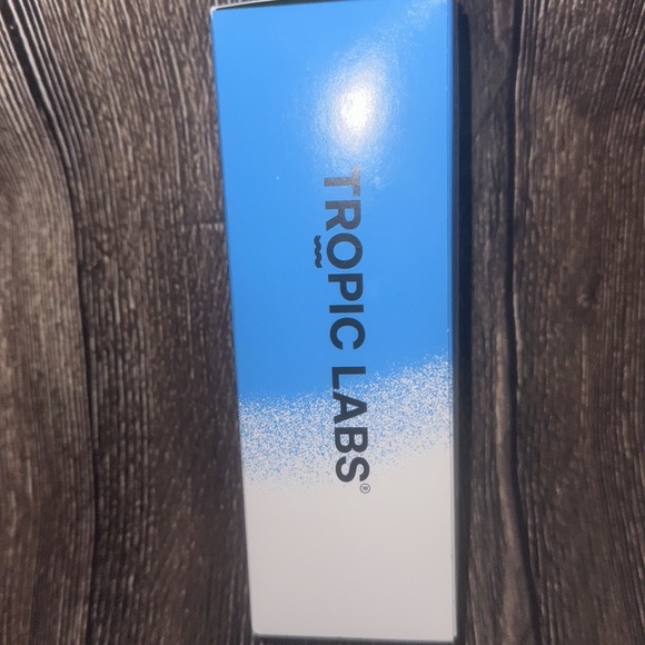 TROPIC LABS High Tide In-Shower Moisturizer - Picture 4 of 4